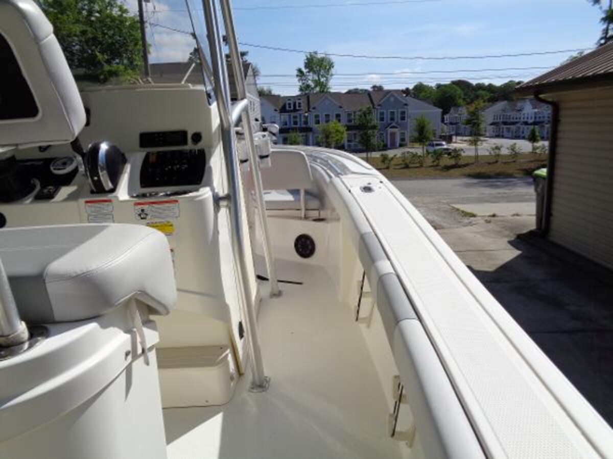 2020-mako-21-4-61e10e