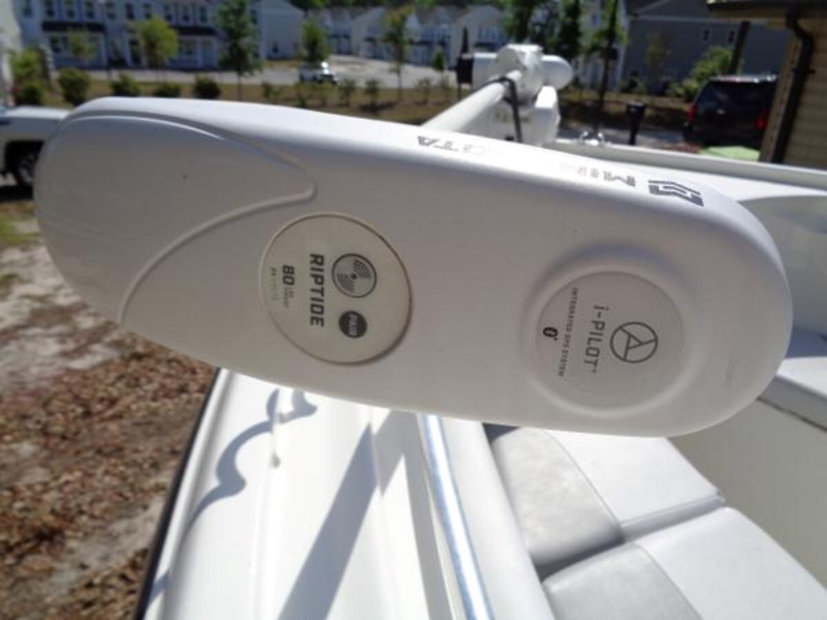 2020-mako-21-4-61e10e