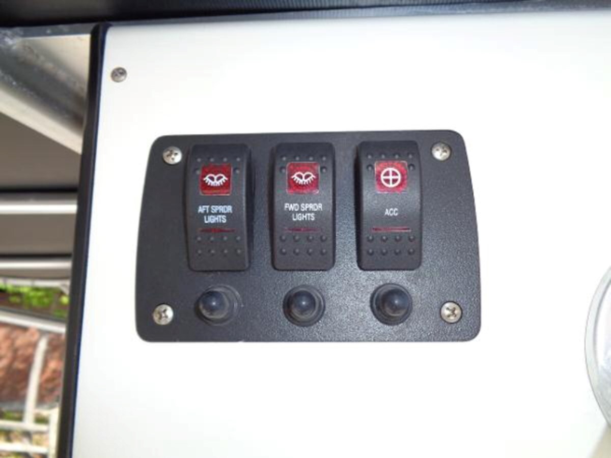 2020-mako-21-4-61e10e