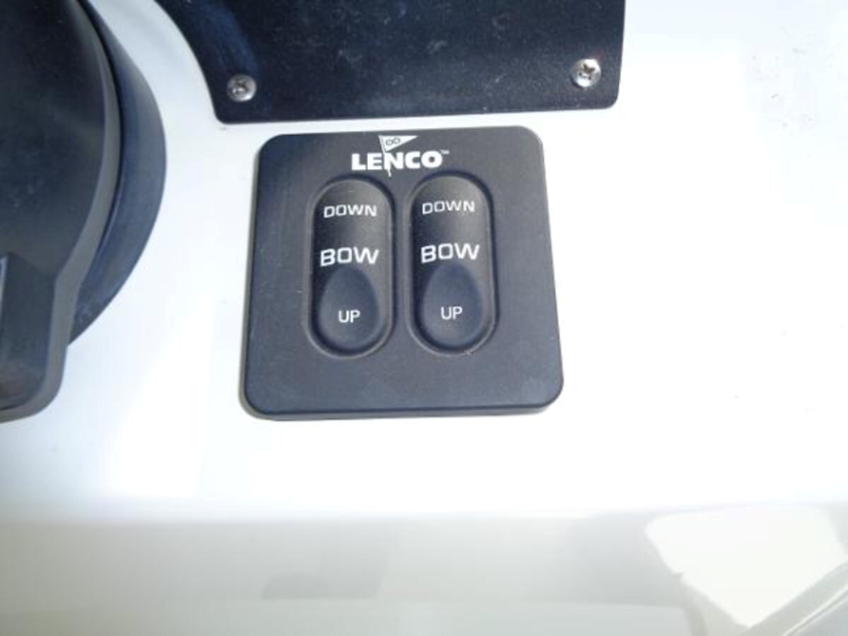 2020-mako-21-4-61e10e