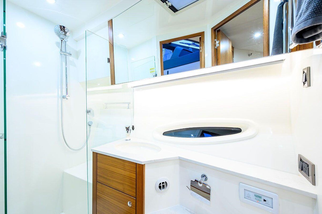 2020-maritimo-52-6-ea9095