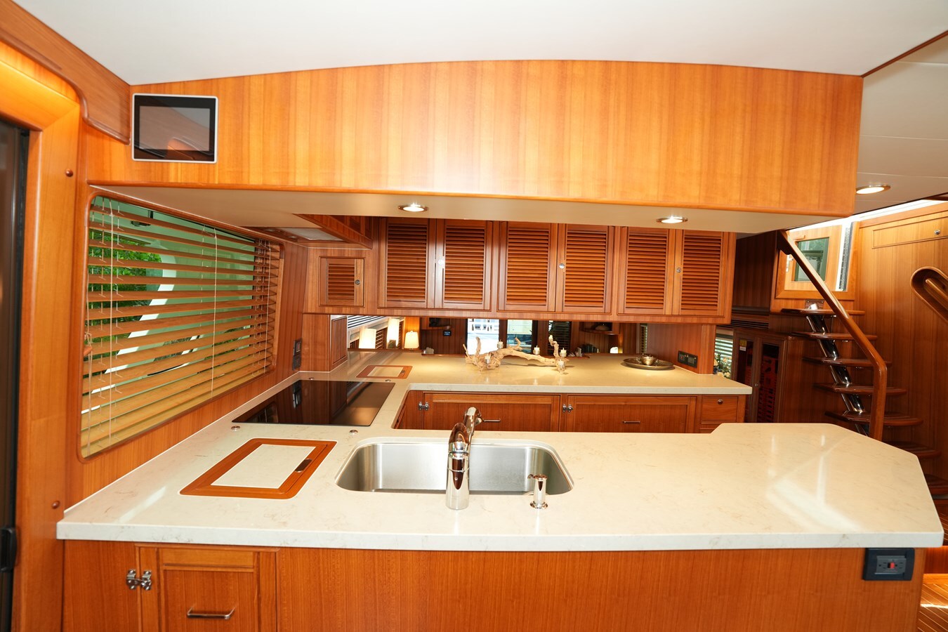 2020-marlow-72-1-6b382d