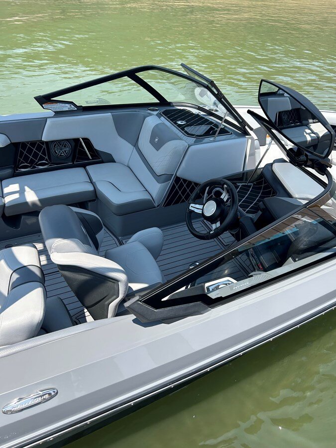 2020-nautique-22-c5e5e8