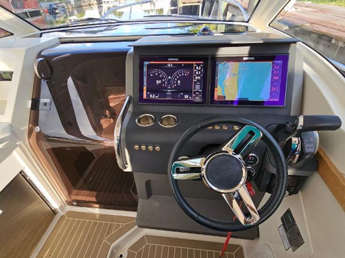 2020-nimbus-38-8-ad63ae