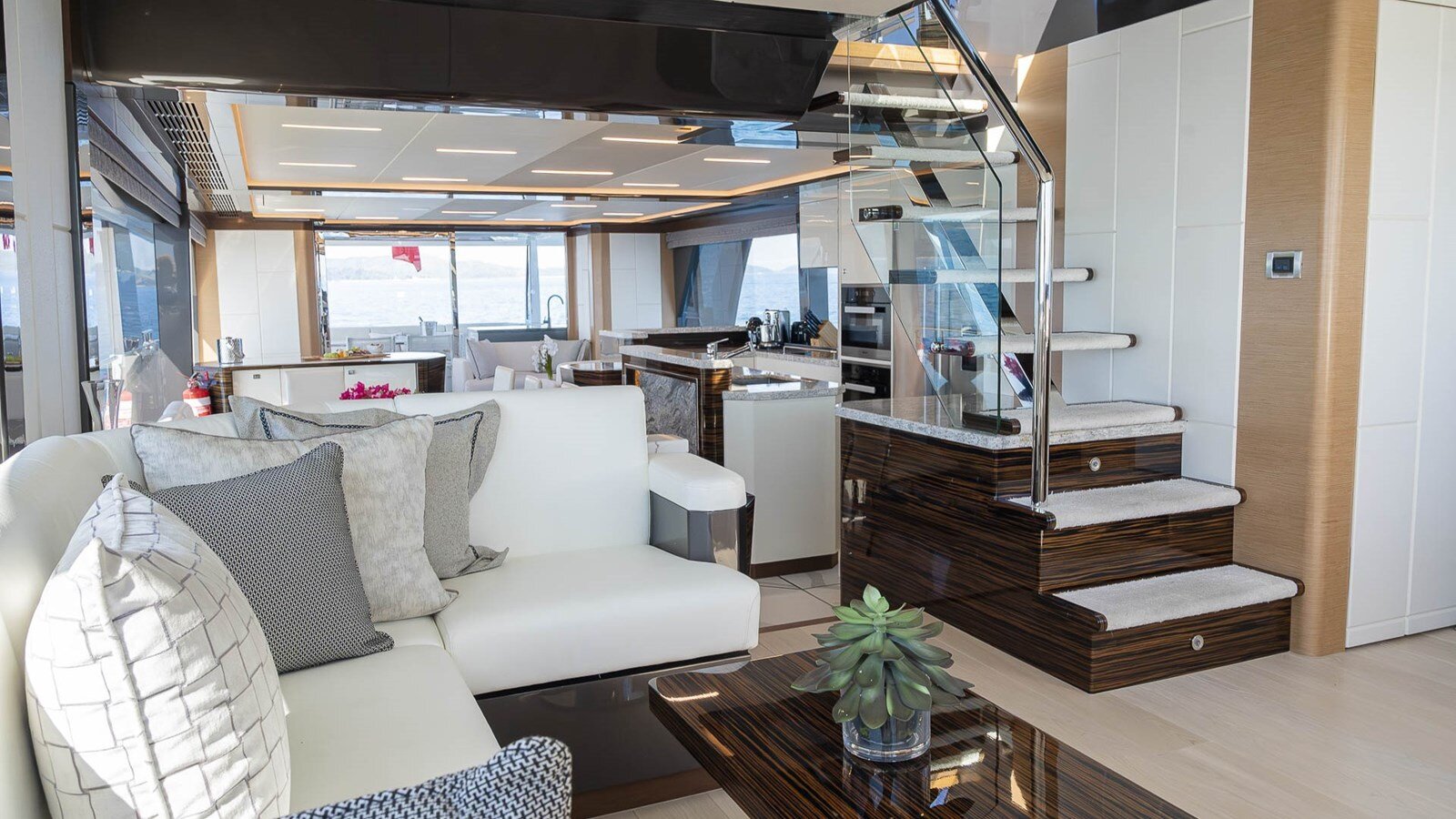 2020-ocean-alexander-85-f36b1f