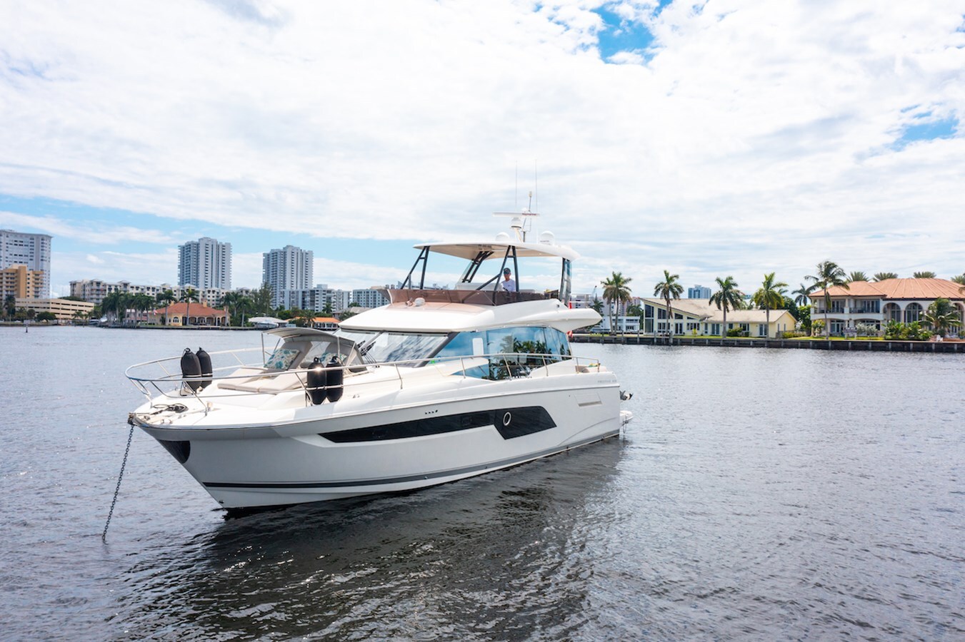 2020-prestige-52-9-493d3d