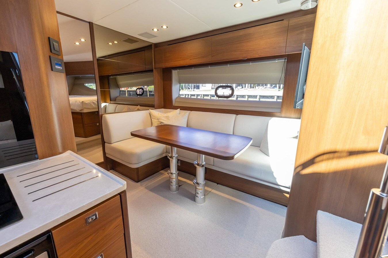 2020-princess-yachts-50-60a4ce