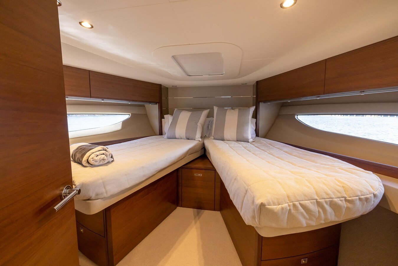 2020-princess-yachts-50-60a4ce