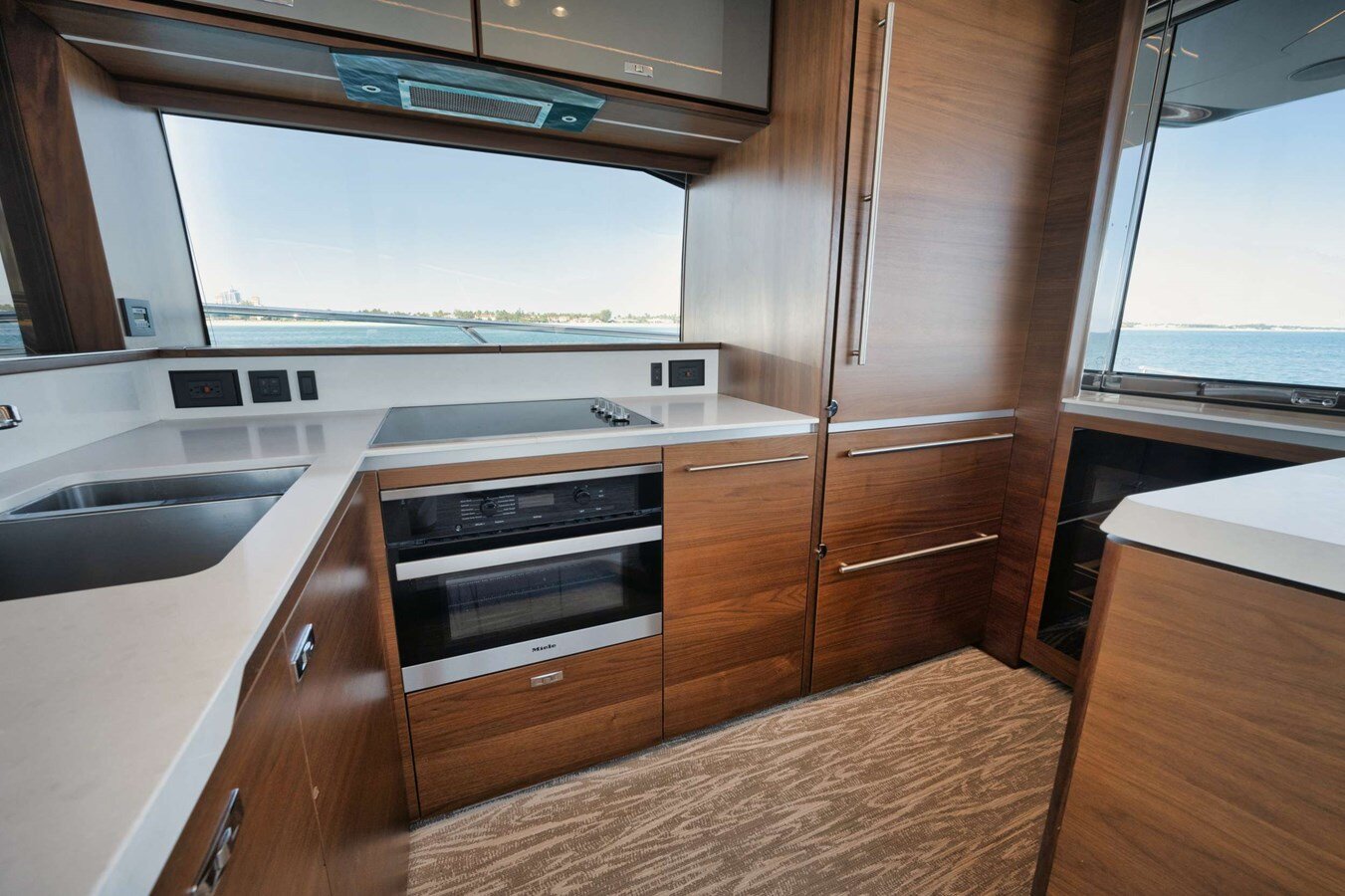 2020 PRINCESS YACHTS 78'