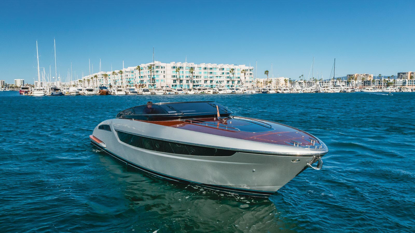 2020-riva-48-1-f84db7