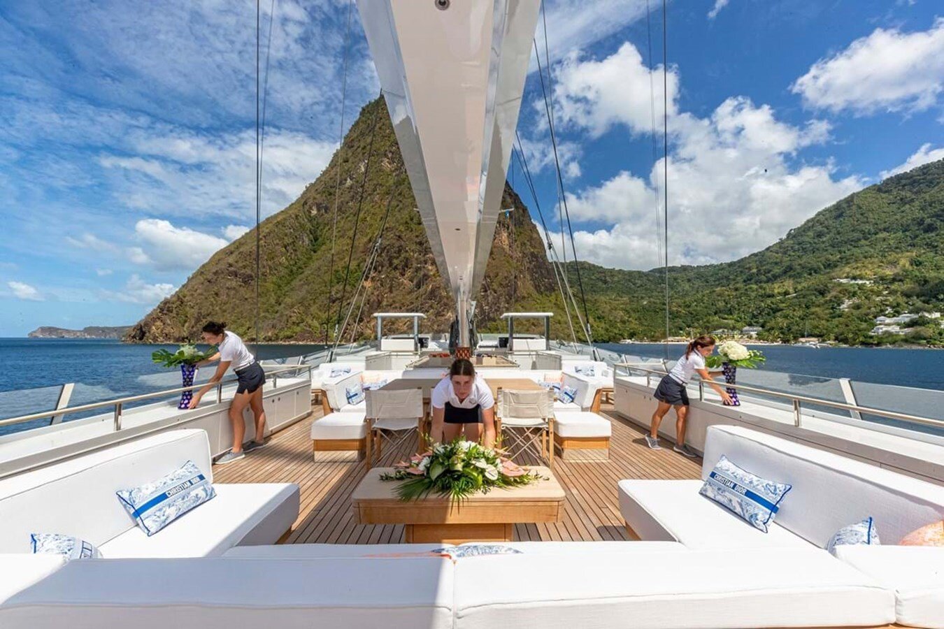 2020 ROYAL HUISMAN 265' 9