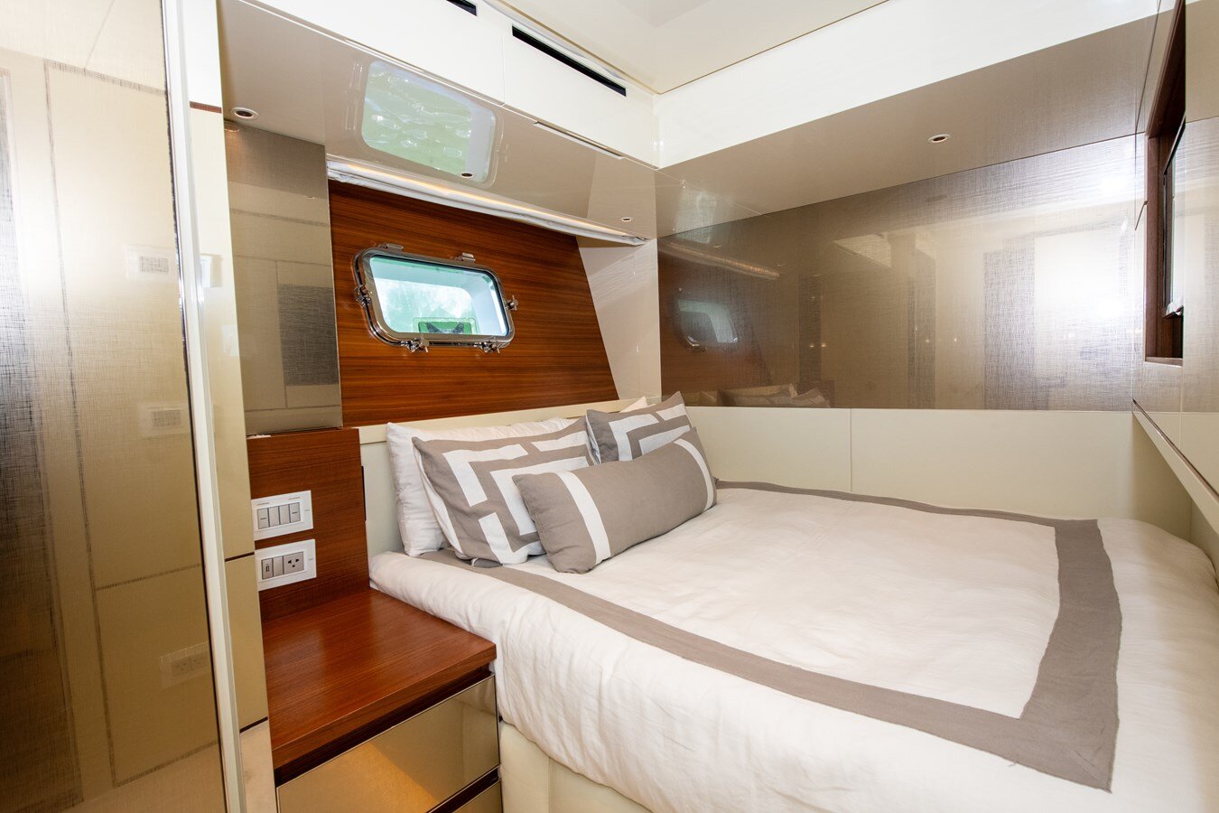 2020-sanlorenzo-88-e45cb8