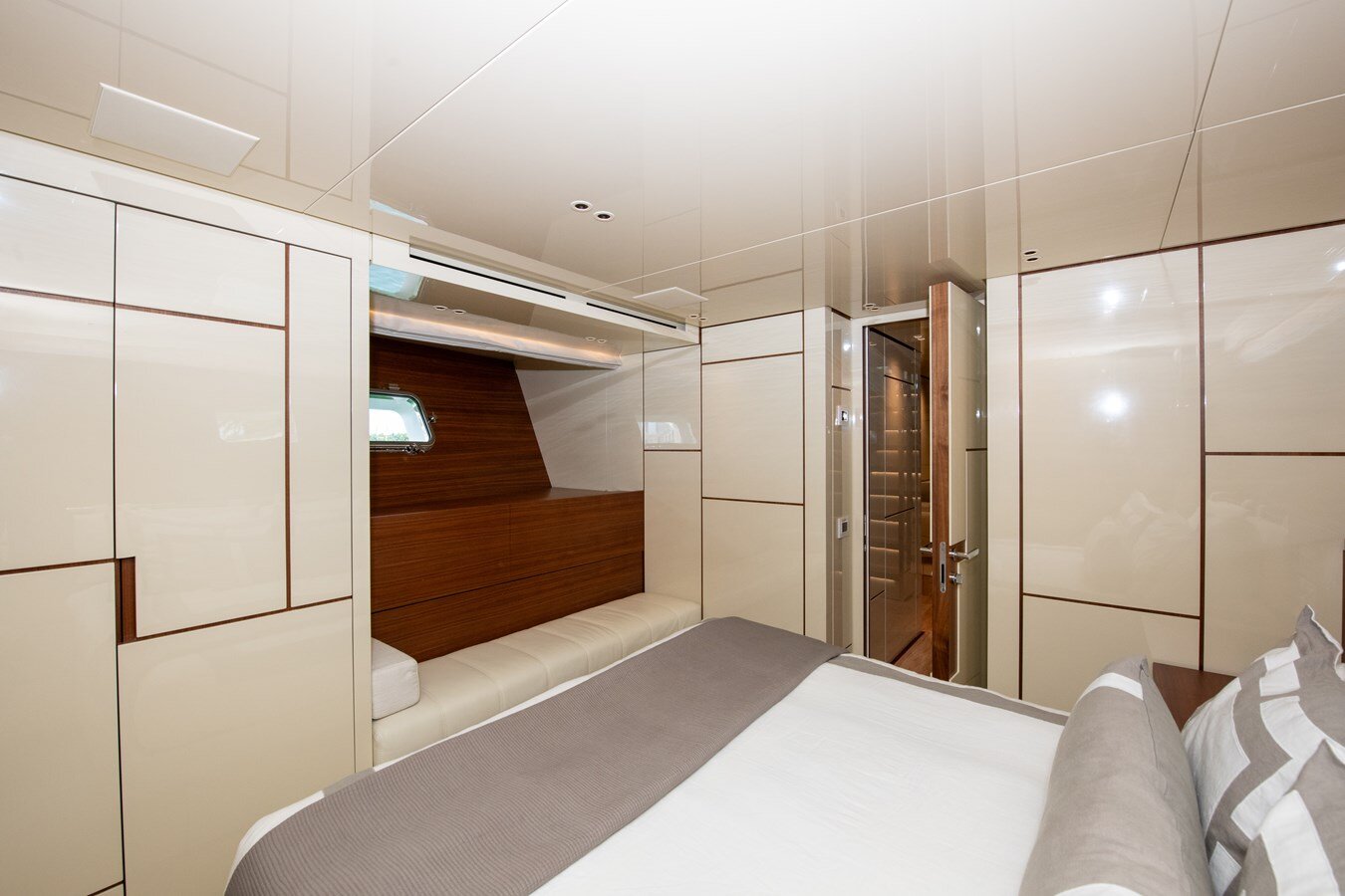 2020-sanlorenzo-88-e45cb8