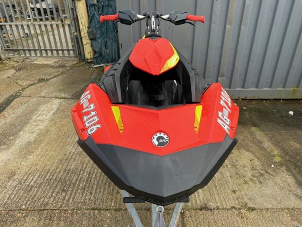 2020-sea-doo-10-6-3bddea