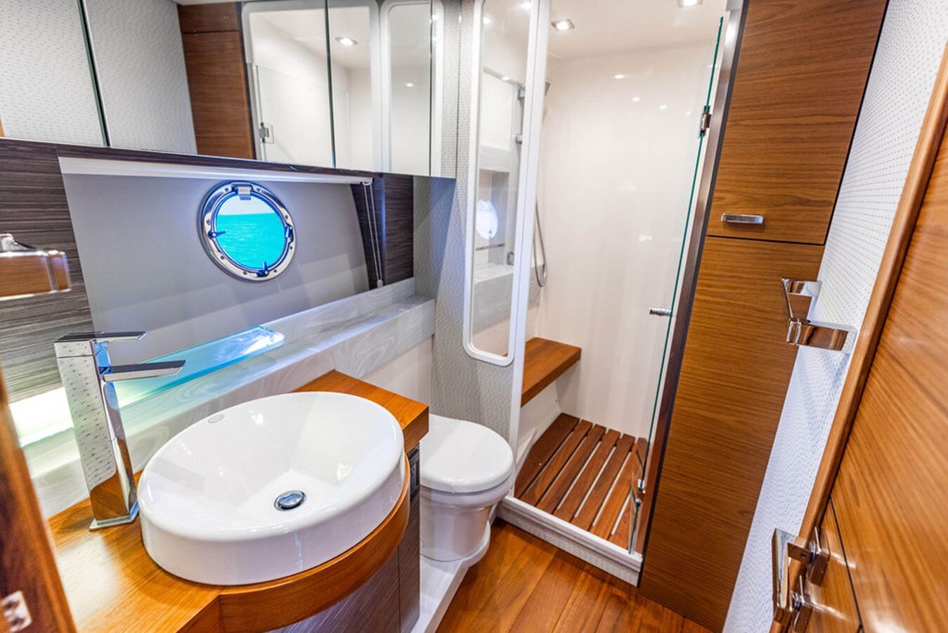 2020-tiara-53-806dad