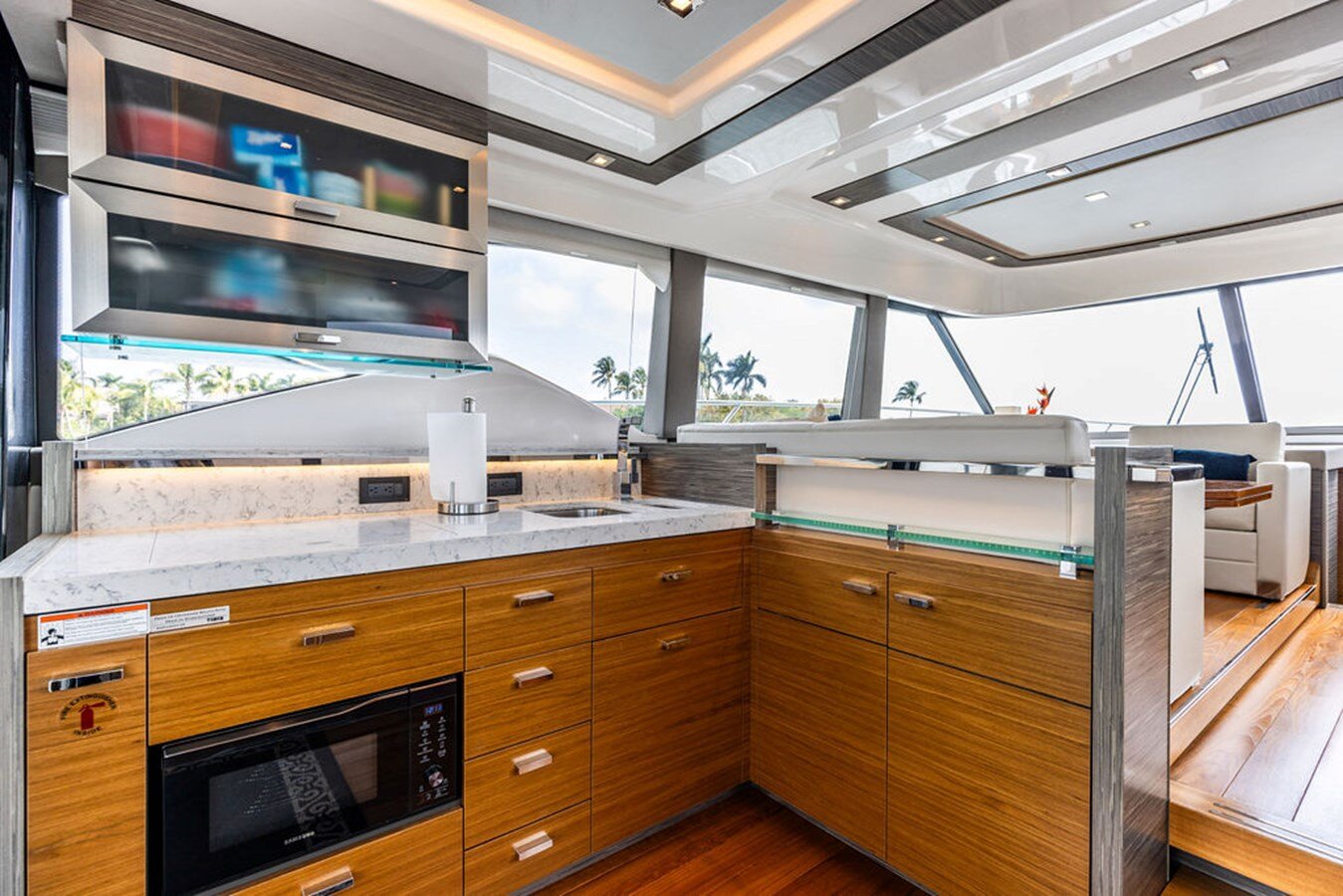 2020-tiara-53-806dad