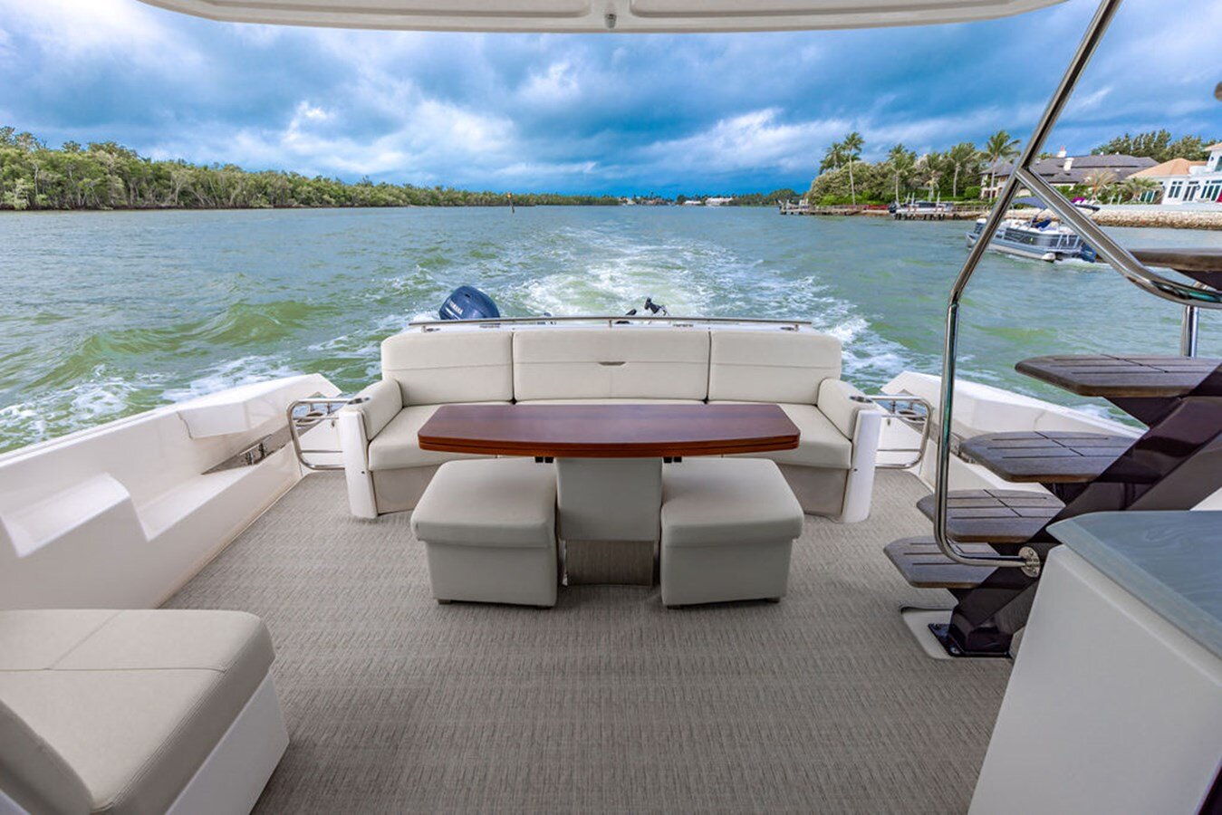 2020-tiara-53-806dad