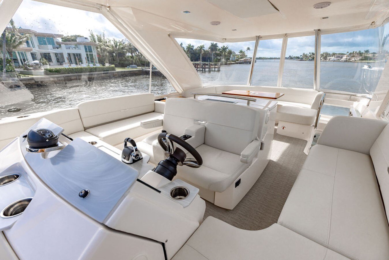 2020-tiara-53-806dad