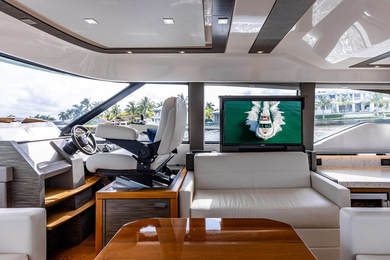 2020-tiara-53-806dad