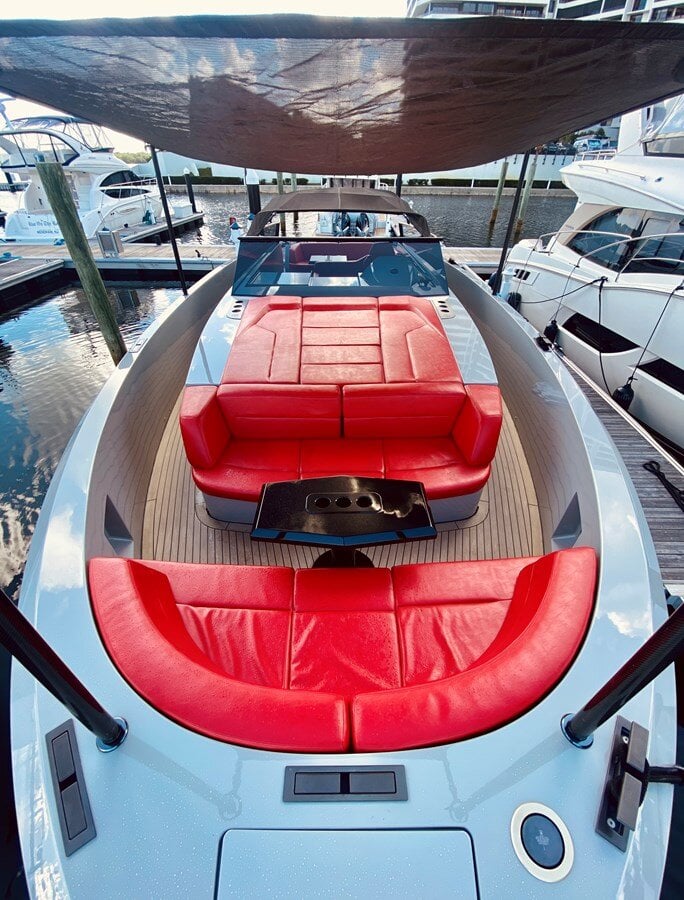 2020-vanquish-yachts-45-eb86f9