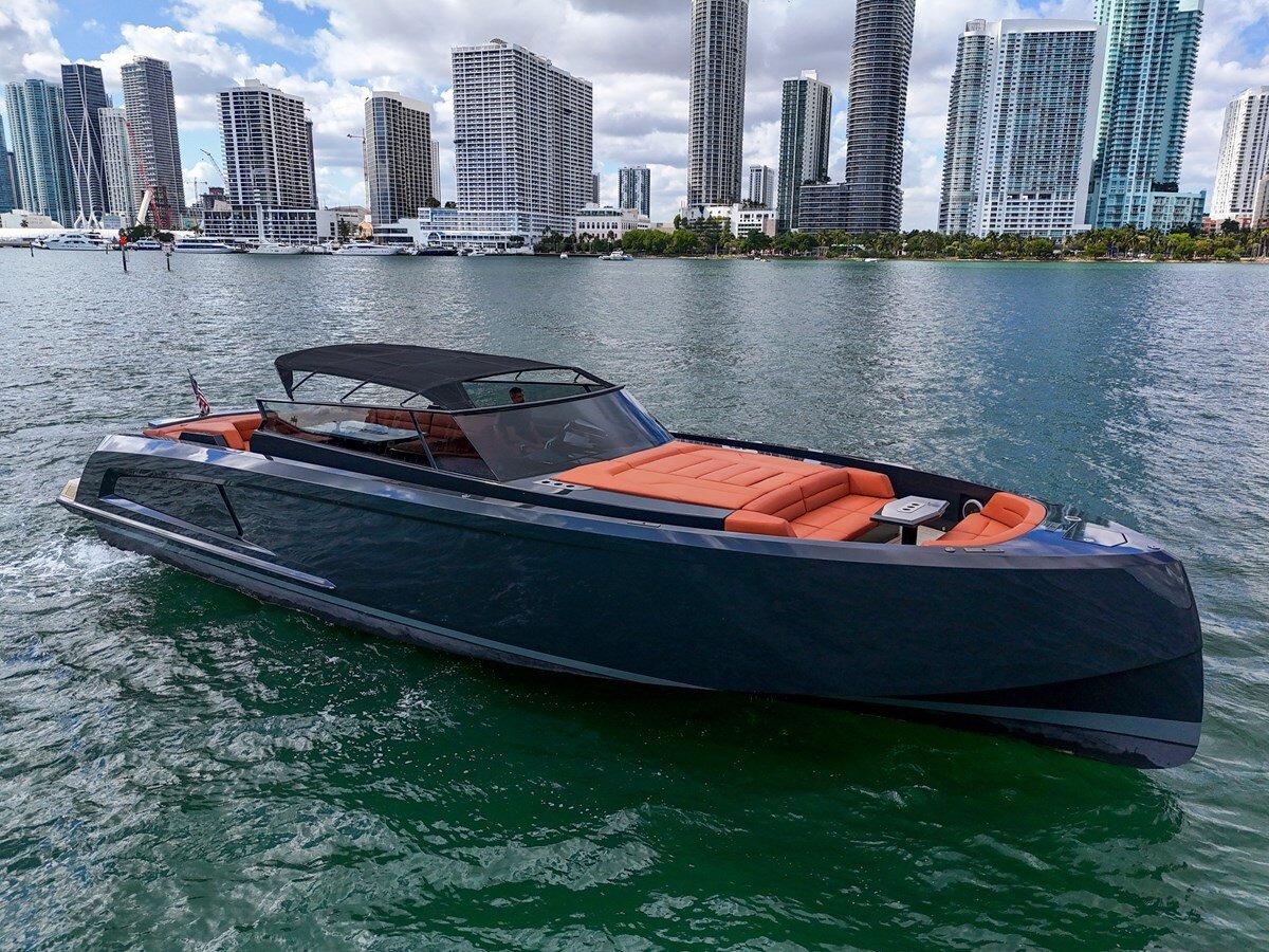 2020-vanquish-yachts-58-8-527902