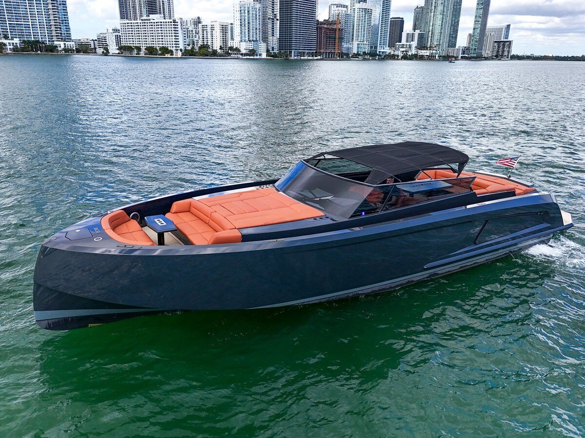 2020-vanquish-yachts-58-8-527902