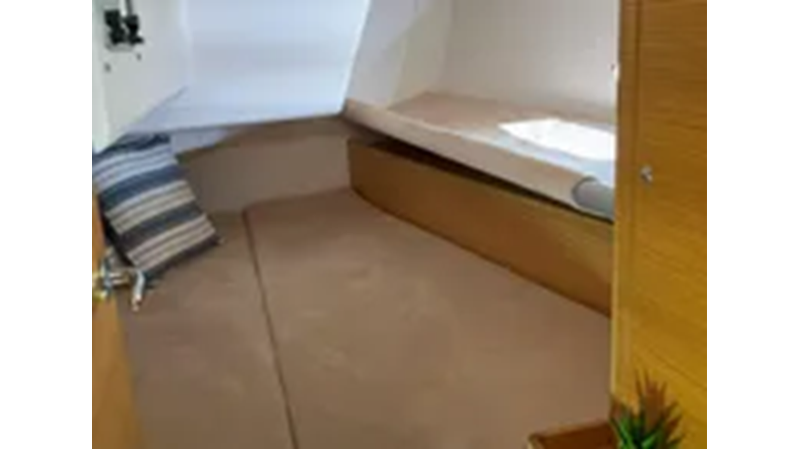 2020-x-yachts-39-6e1f5b