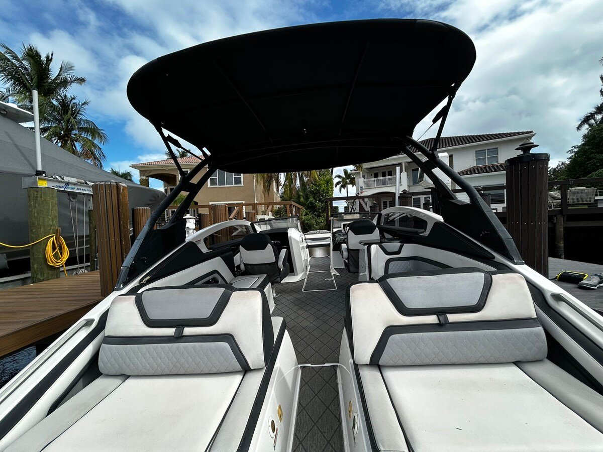 2020-yamaha-27-c11001