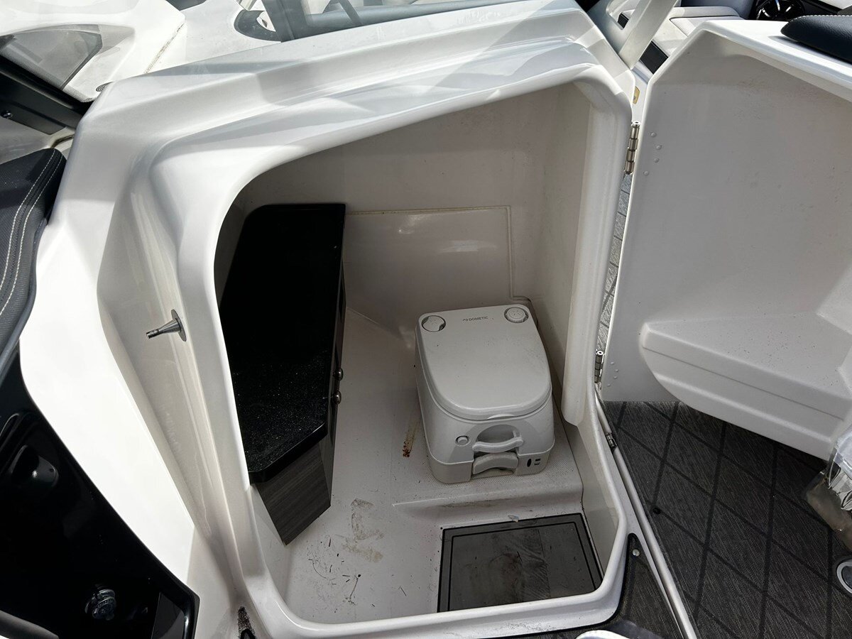 2020-yamaha-27-c11001