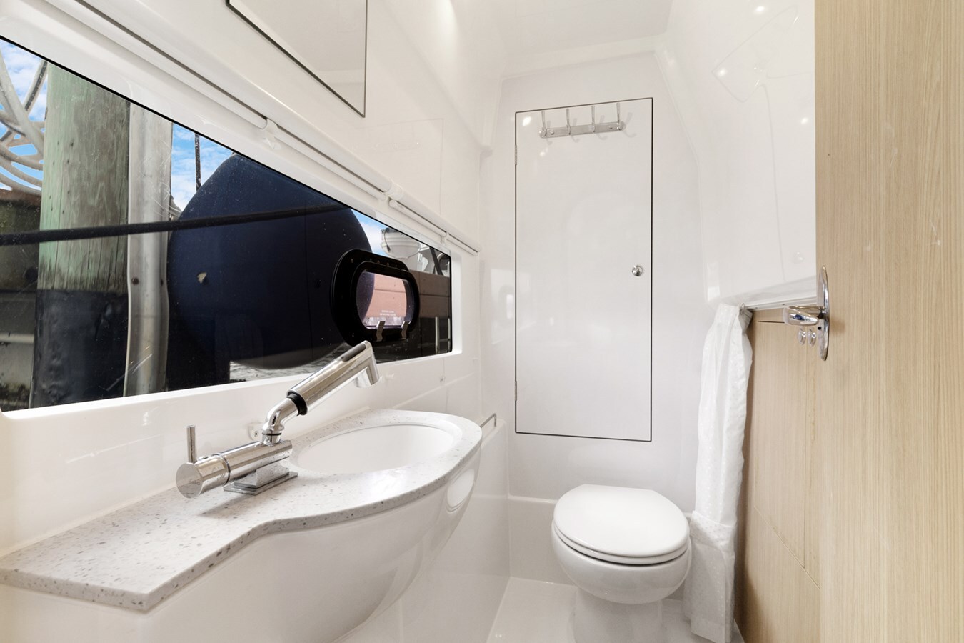 2021-aquila-36-ca5f0e