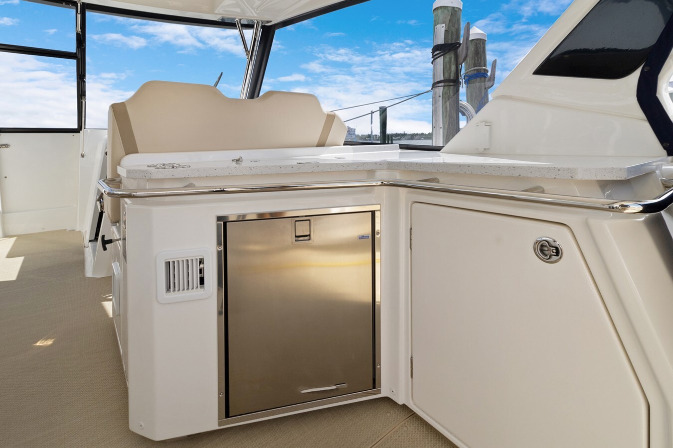 2021-aquila-36-ca5f0e