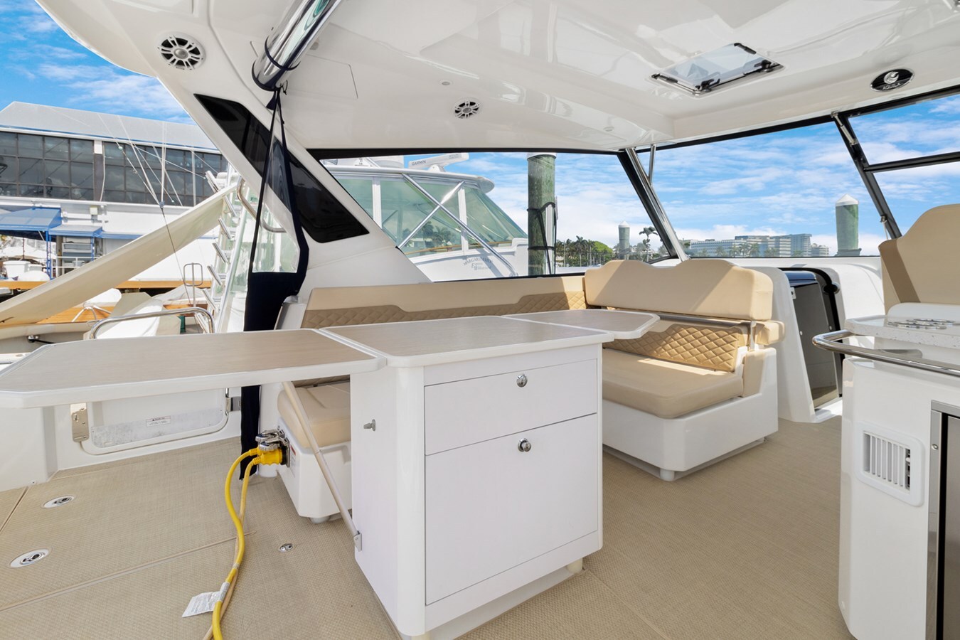 2021-aquila-36-ca5f0e