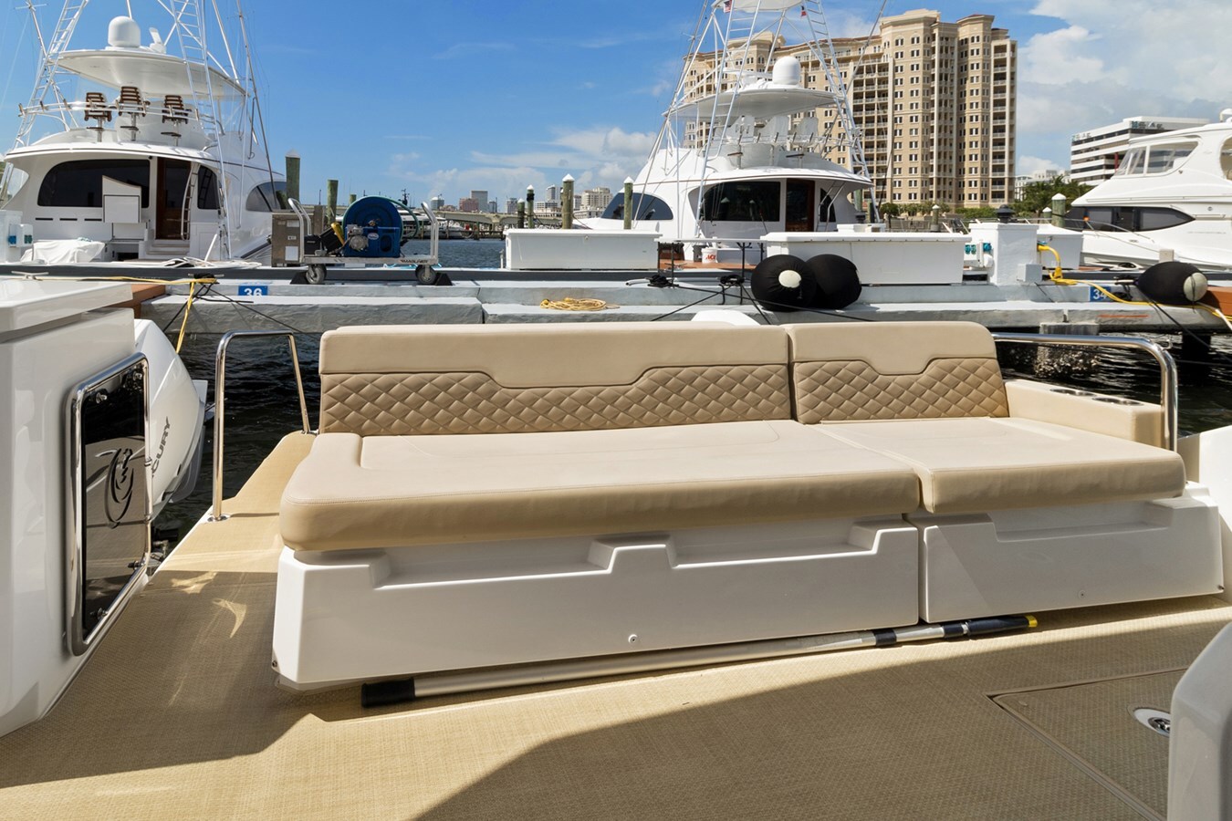 2021-aquila-36-ca5f0e