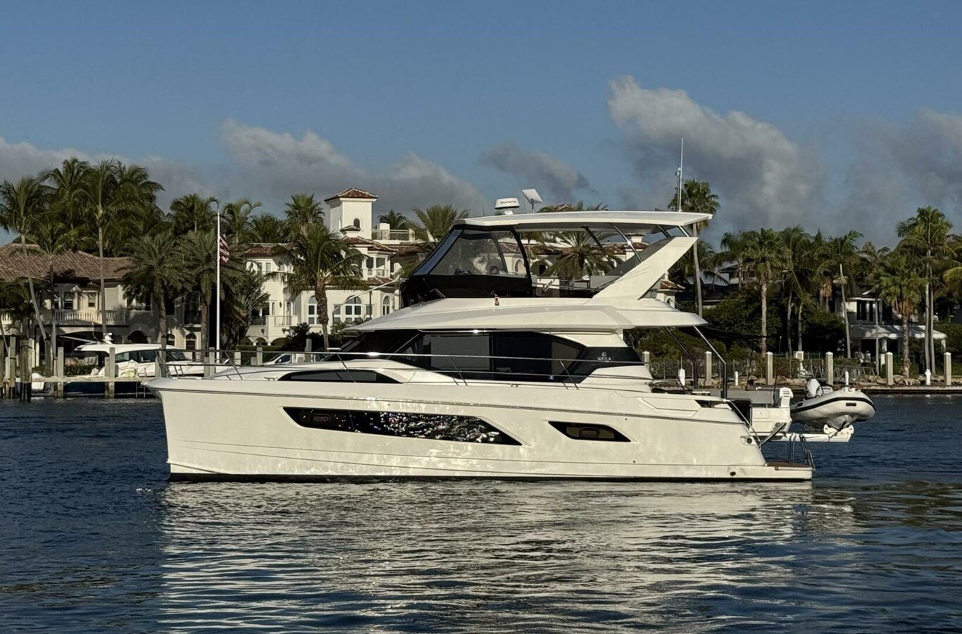 2021-aquila-44-1-a6da1d