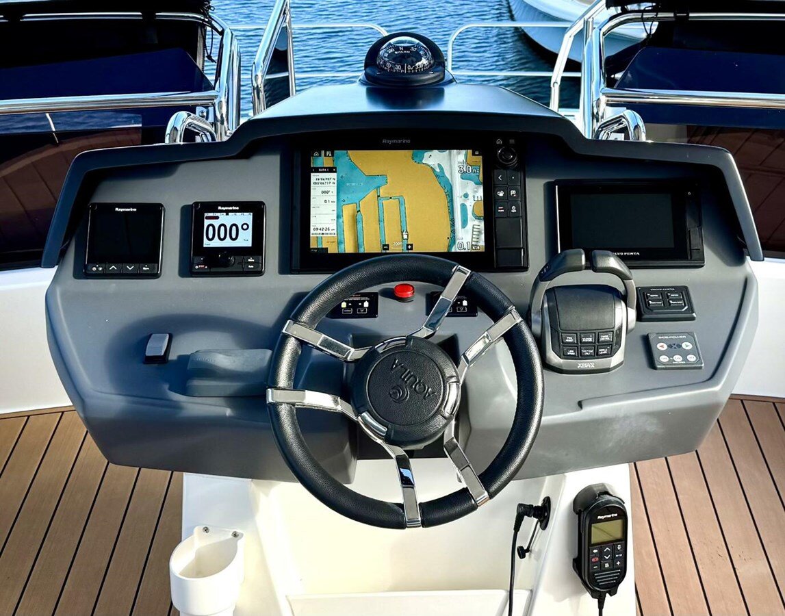 2021-aquila-44-1-a6da1d