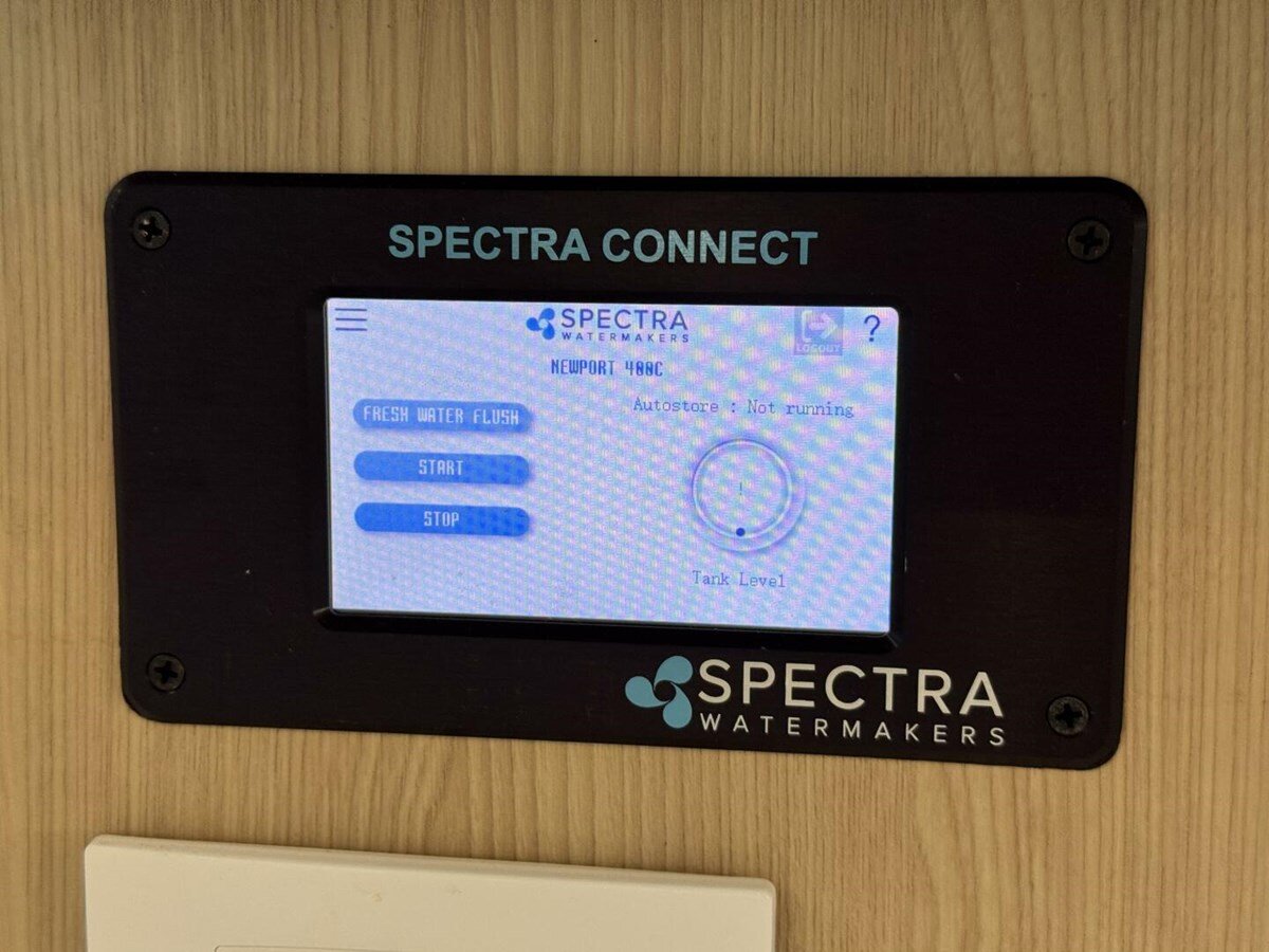 2021-aquila-44-1-a6da1d