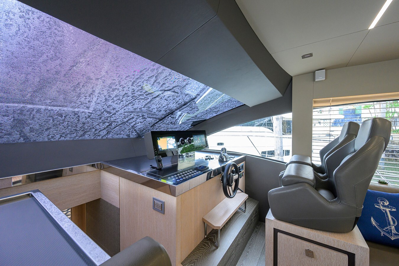 2021-astondoa-52-df7ced