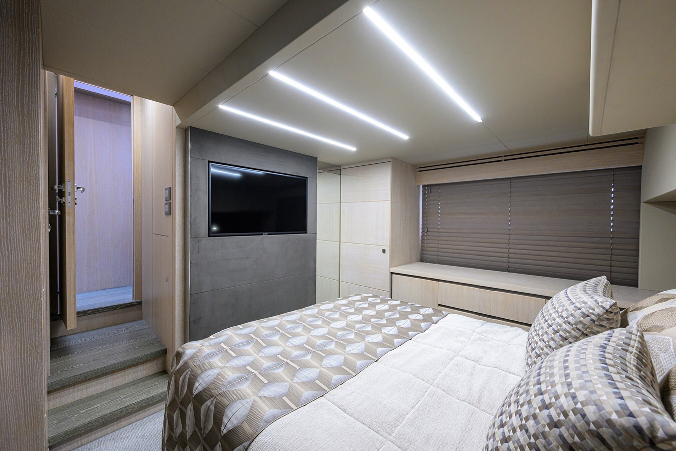 2021-astondoa-52-df7ced