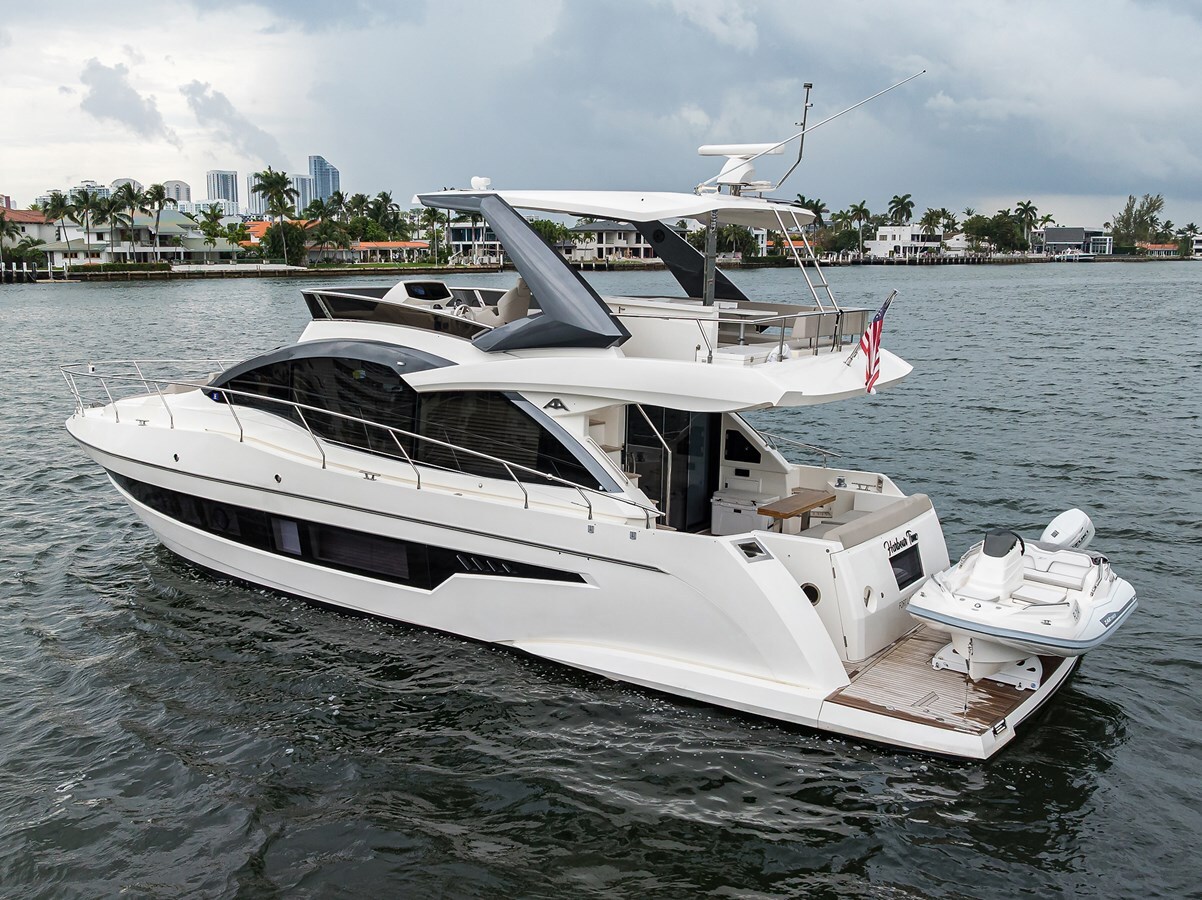 2021-astondoa-52-df7ced