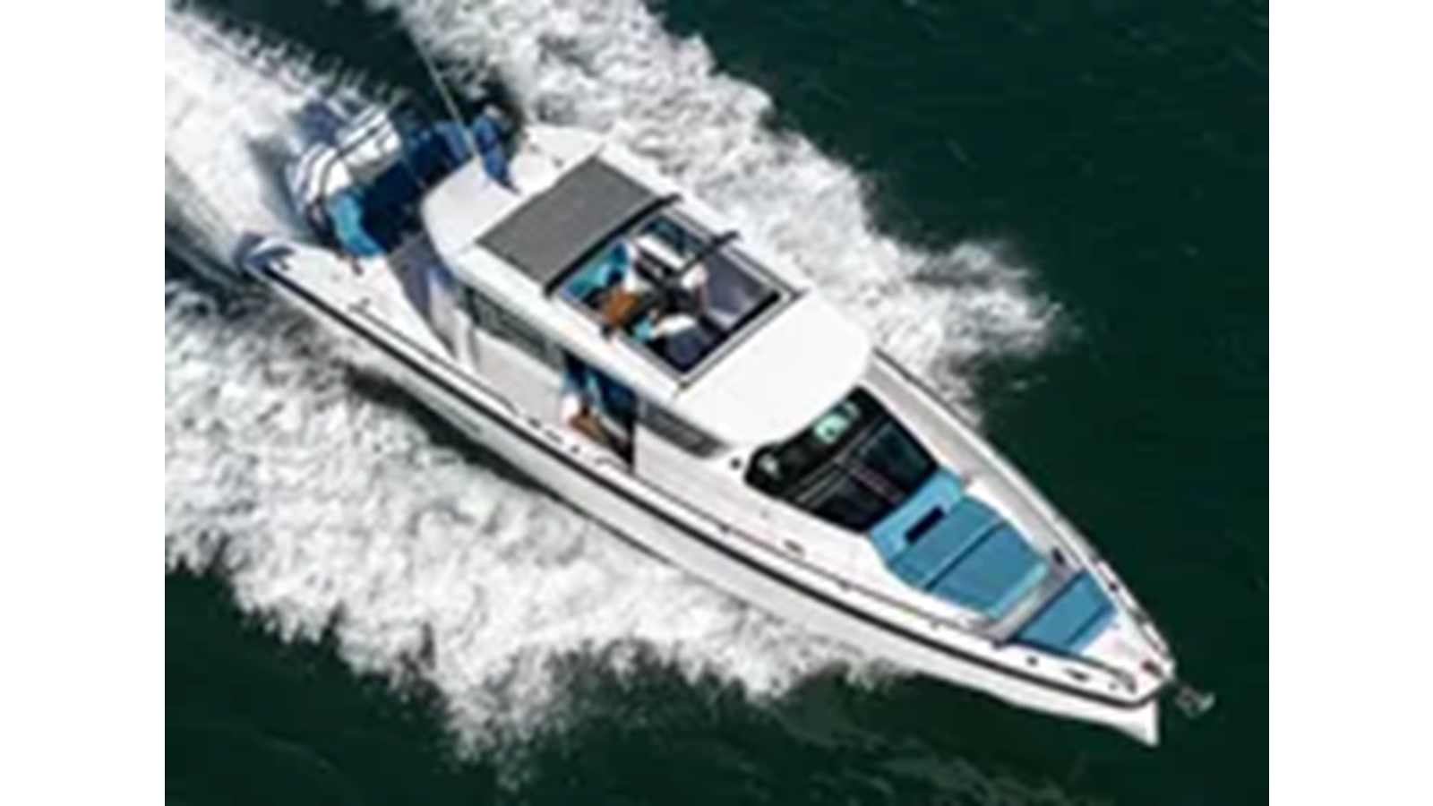 2021-axopar-37-8693d7