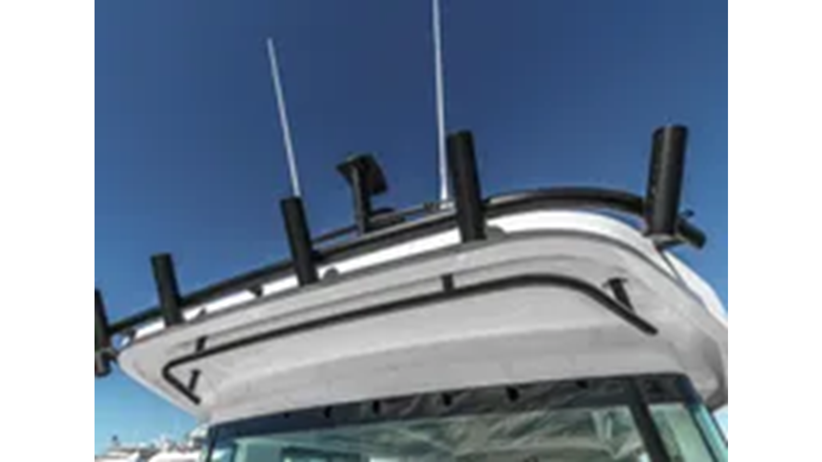 2021-axopar-37-8693d7