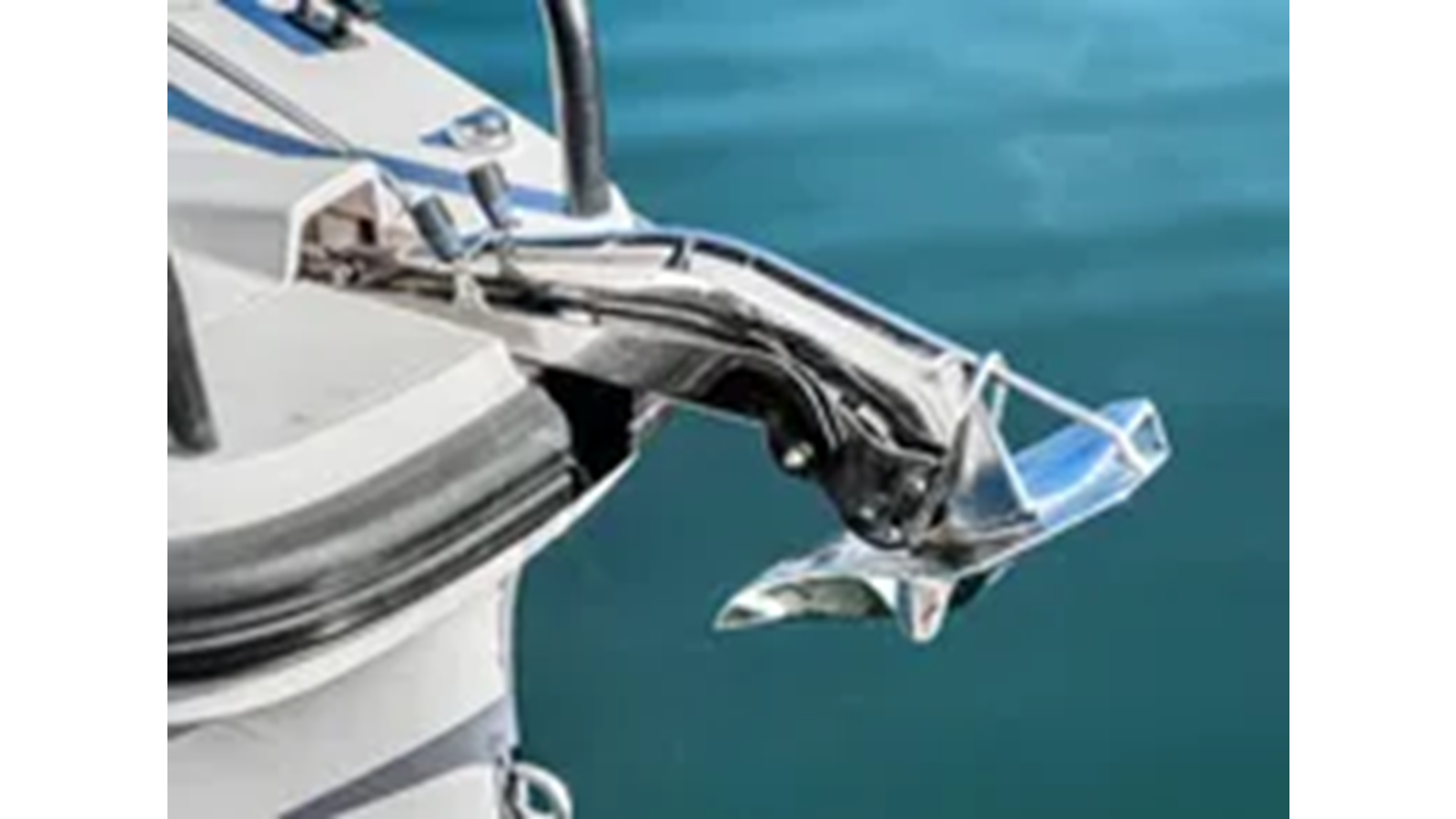 2021-axopar-37-8693d7