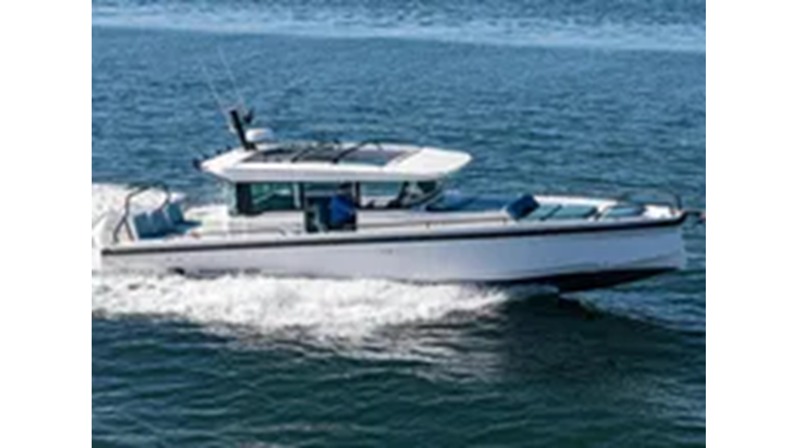 2021-axopar-37-8693d7