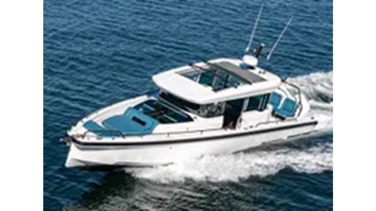 2021-axopar-37-8693d7