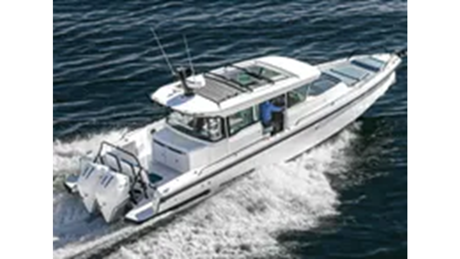 2021-axopar-37-8693d7