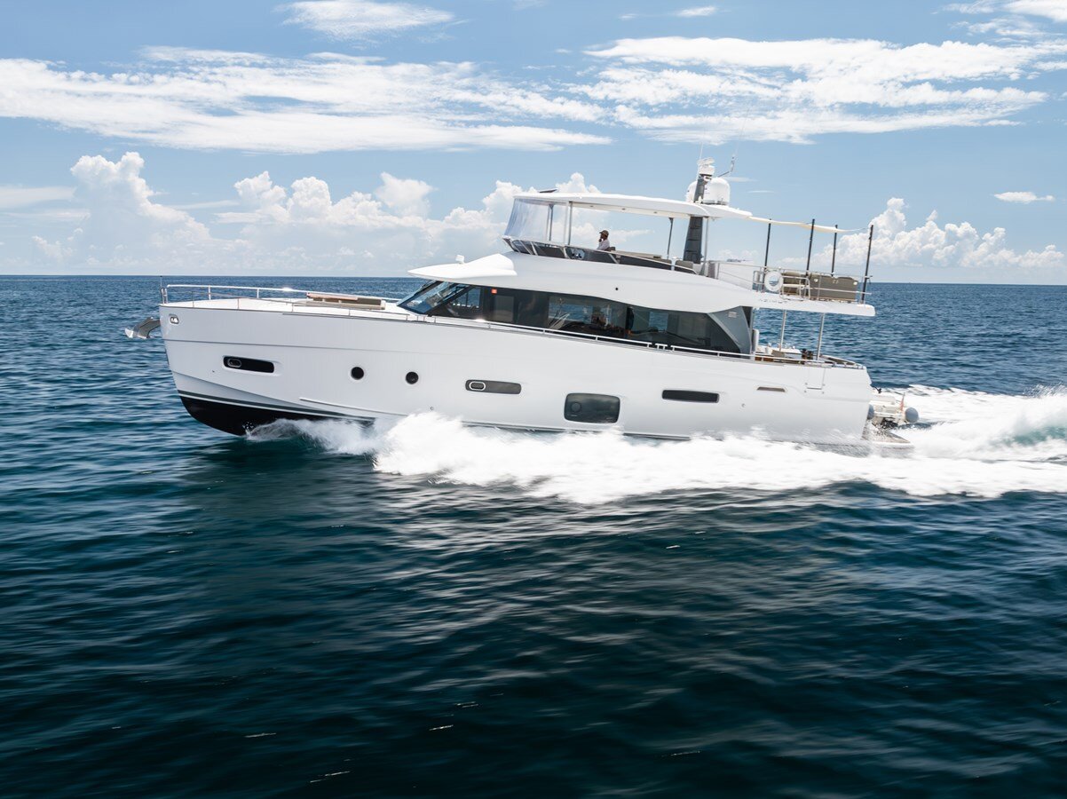 2021-azimut-yachts-66-1-112731