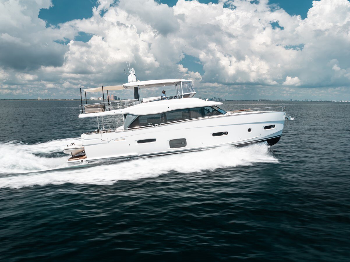 2021-azimut-yachts-66-1-112731