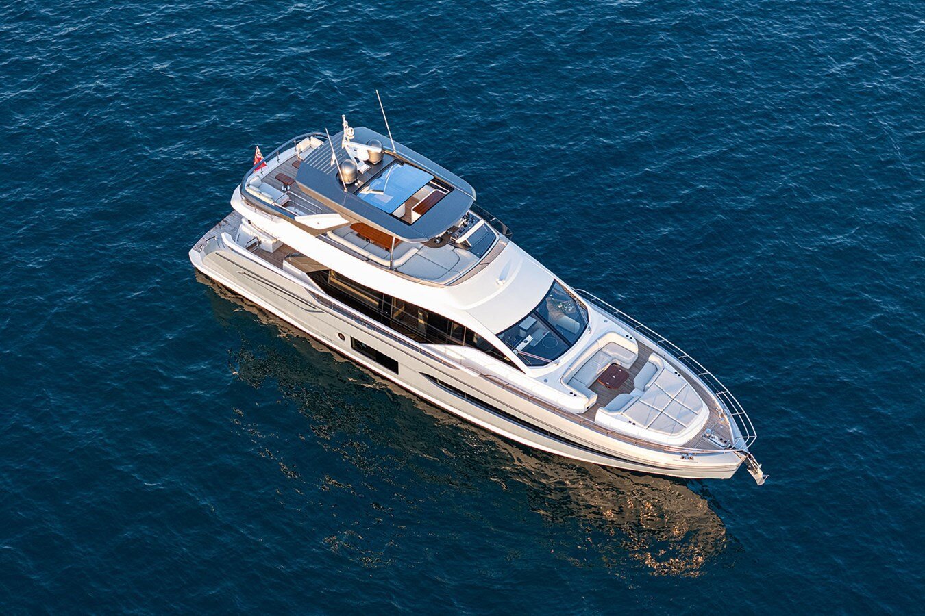 2021-azimut-yachts-77-7-1c06a0