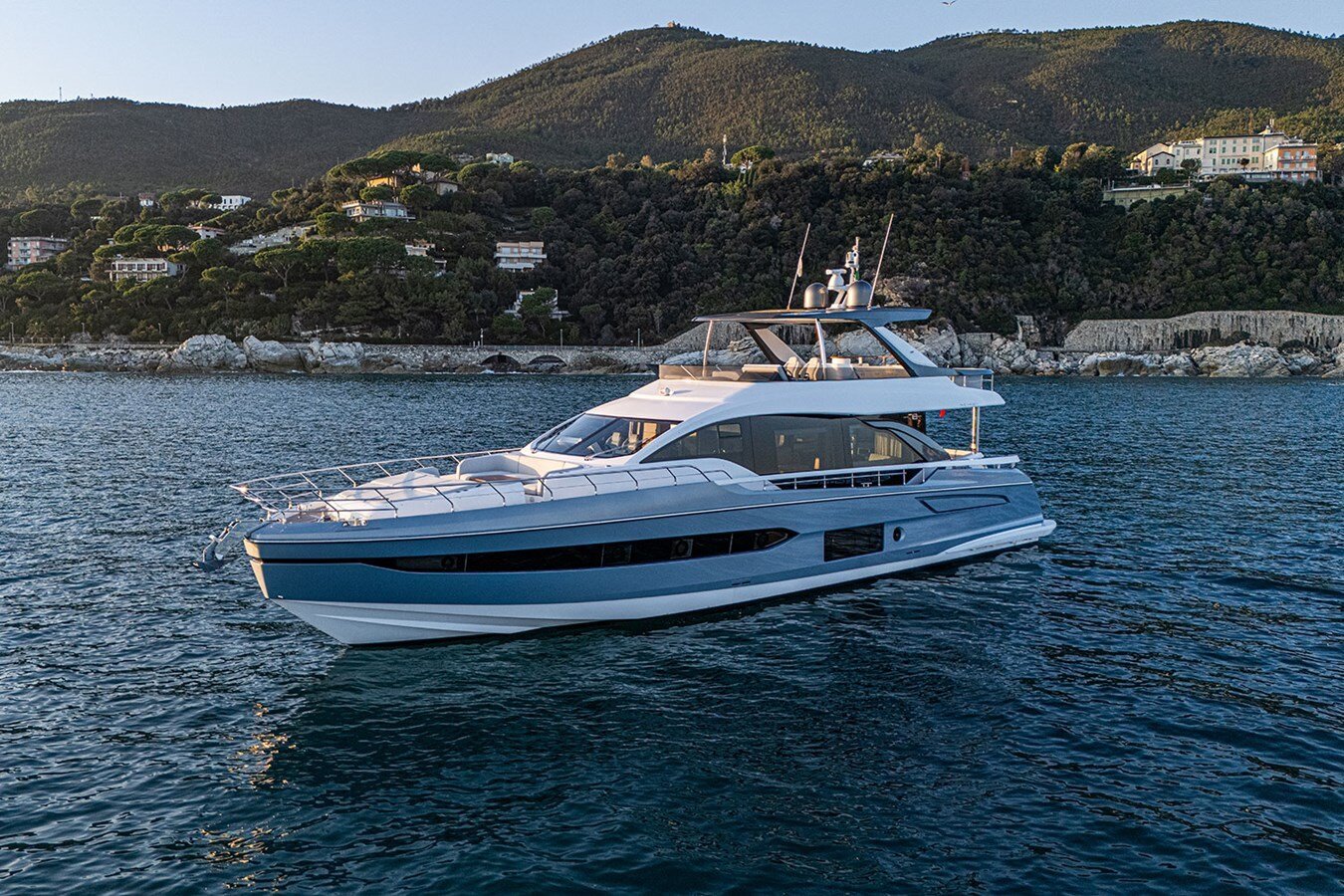 2021-azimut-yachts-77-7-1c06a0