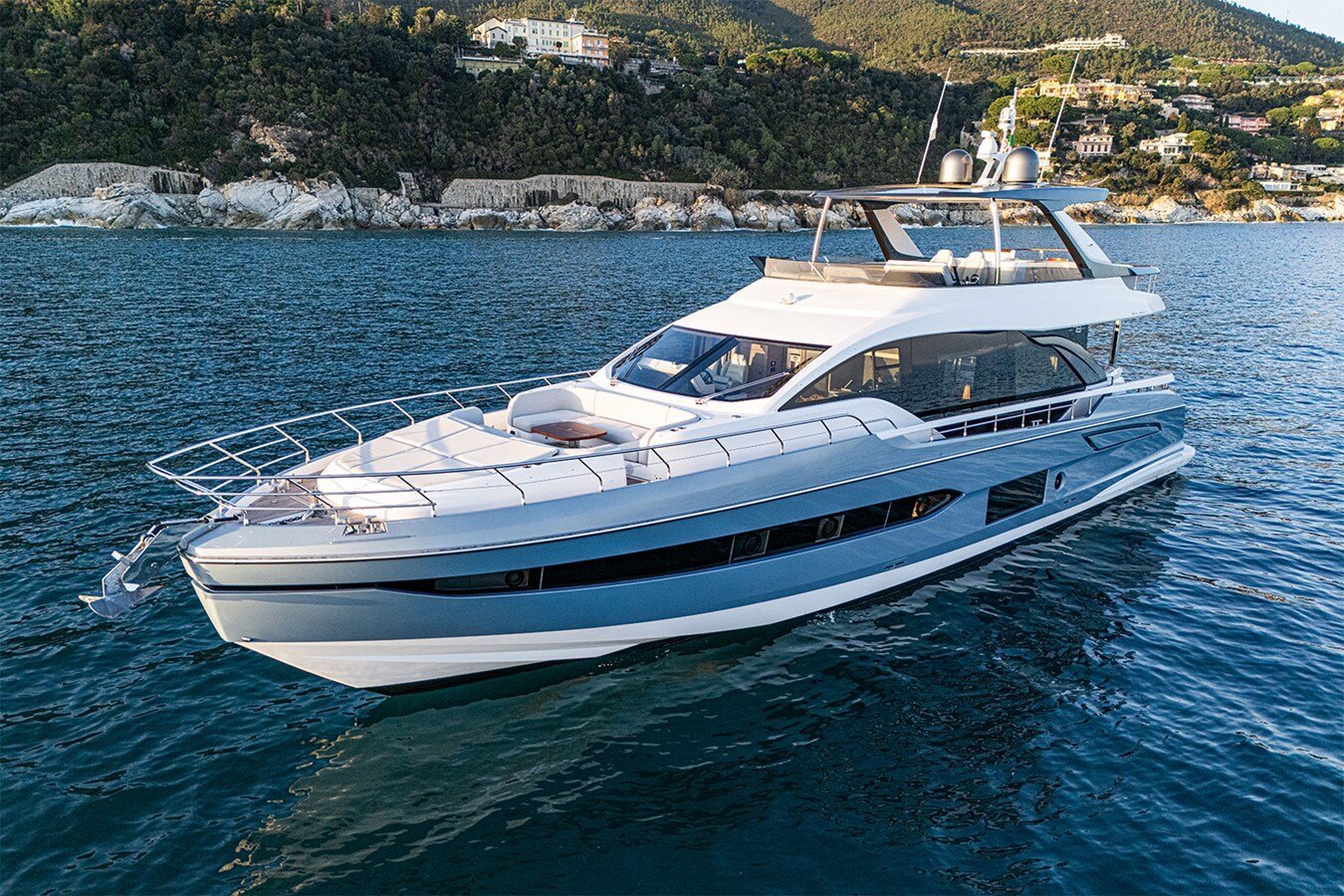 2021-azimut-yachts-77-7-1c06a0